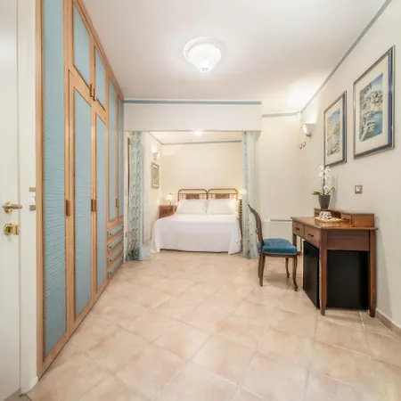 Clodia Relais Hotel 3*